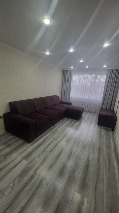 Продам диван и банкетку