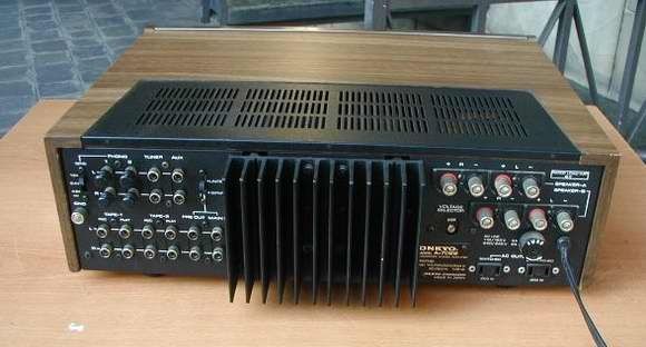 Onkyo A-7022 – легендарен Hi-Fi усилвател от 70-те