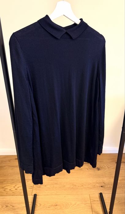 COS 100% фина вълна с плисе отзад