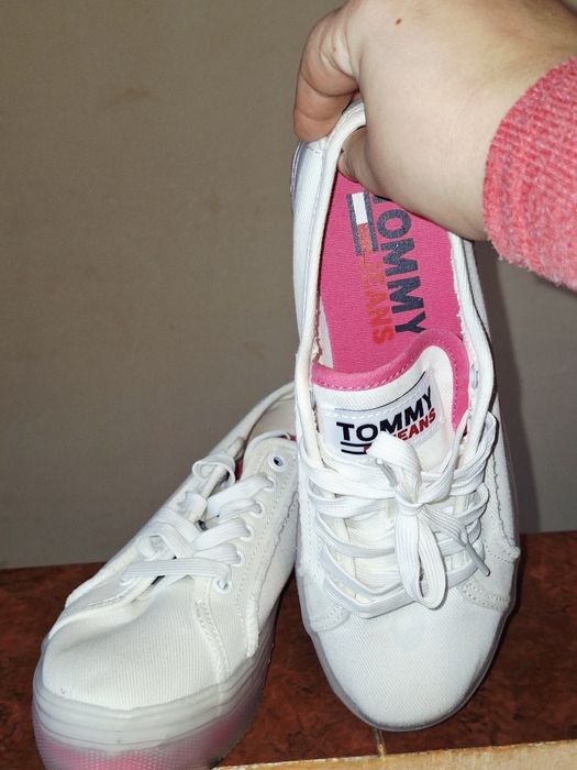 Teniși Tommy Jeans Siren Flatform – Alb/Roz – Mărimea 36