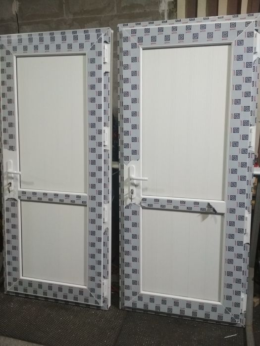 Продам форточки с гарантией