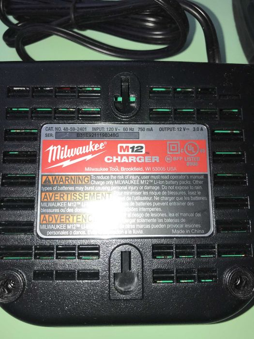 Milwaukee 2412-20 M12