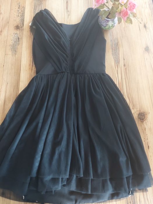 Страхотна официална черна рокля