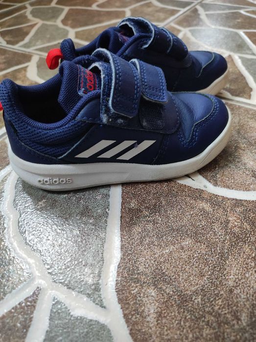 Adidasi adidas copii