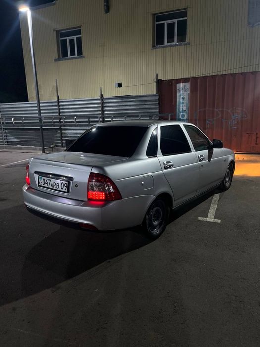 Продам приору 1 в родне на 70%
