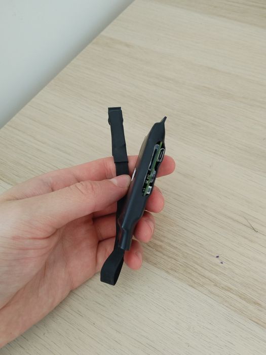 Micro cameră SPY Wifi cu nasture care citește texte î