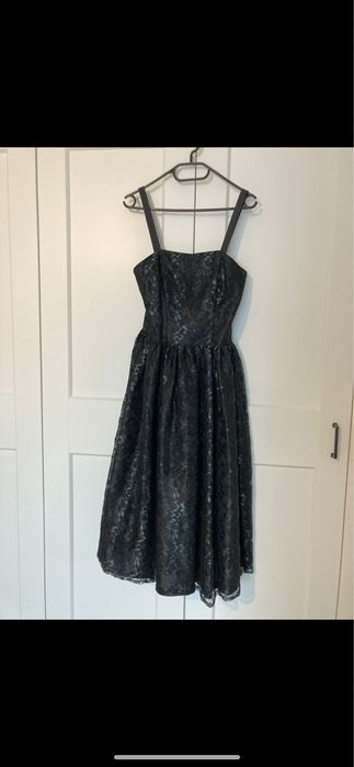 Rochie midi dantela neagra
