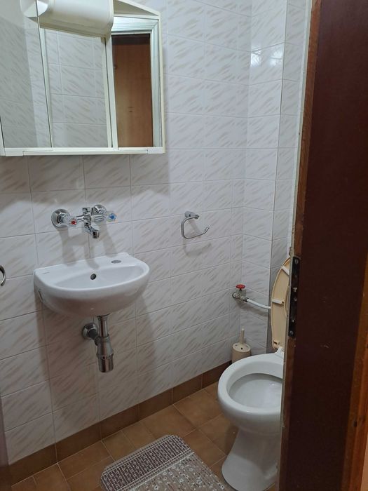 Дава се под наем Тристаен апартамент в Плевен, Широк център - 100 кв.м за 306 € - Снимка #7