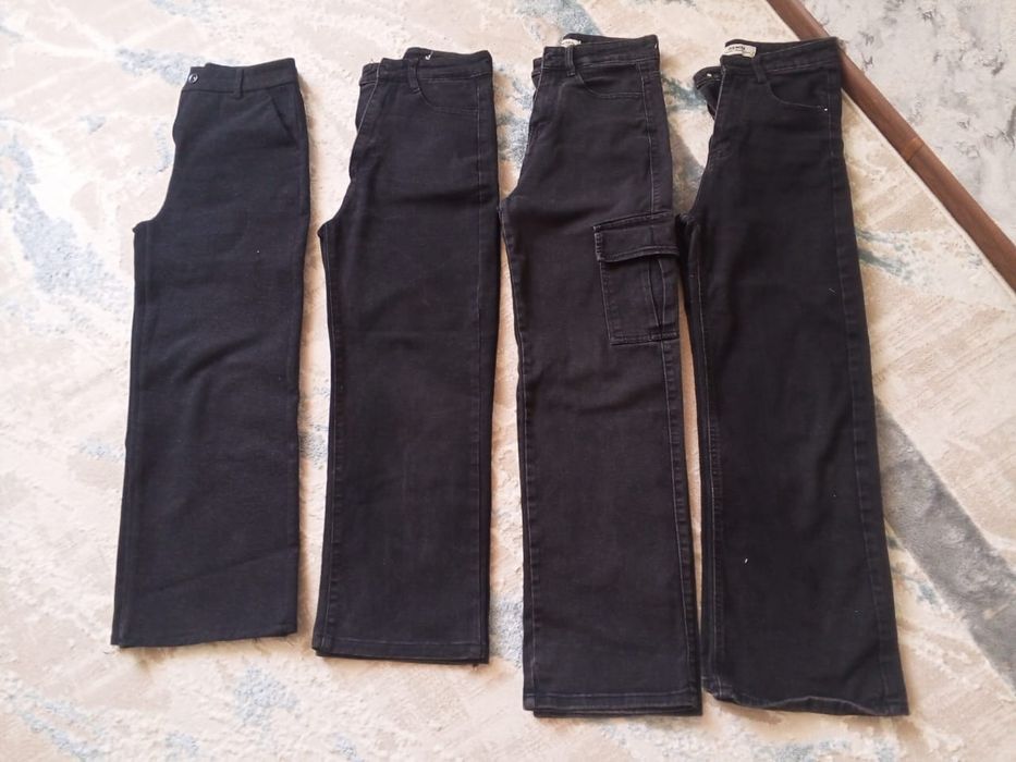 Продам школьные черные джинцы.