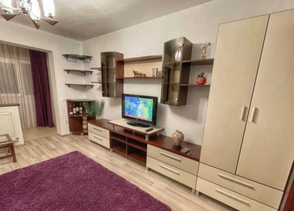 Дава се под наем Тристаен апартамент в Пловдив, Кючук Париж - 80 кв.м за 255 € - Снимка #1