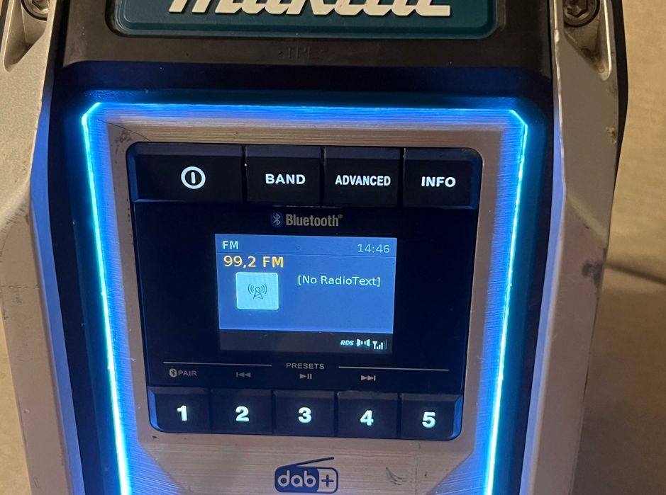 Radio Makita DMR115 DAB+ Bluetooth IP65 18V FM USB AUX