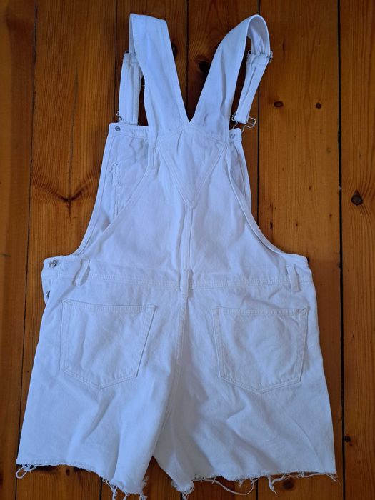 Бял дънков гащеризон