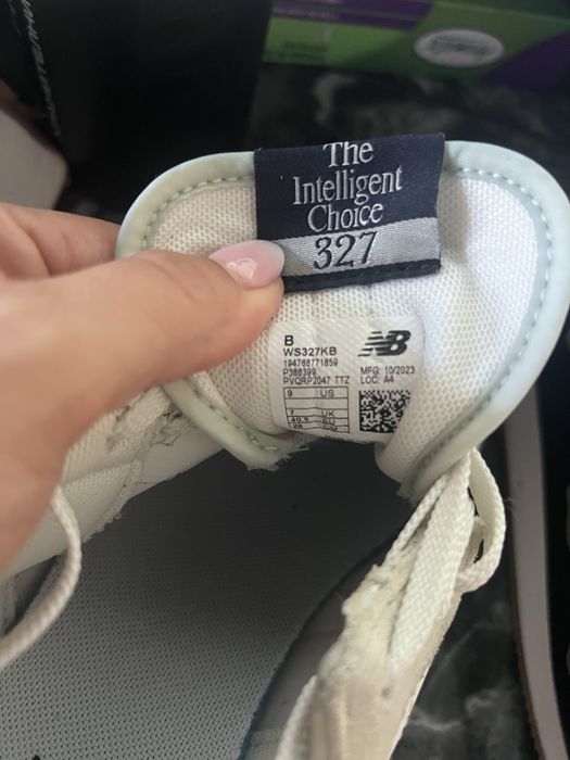 дамски маратонки New Balance 327 – модел WS327KB