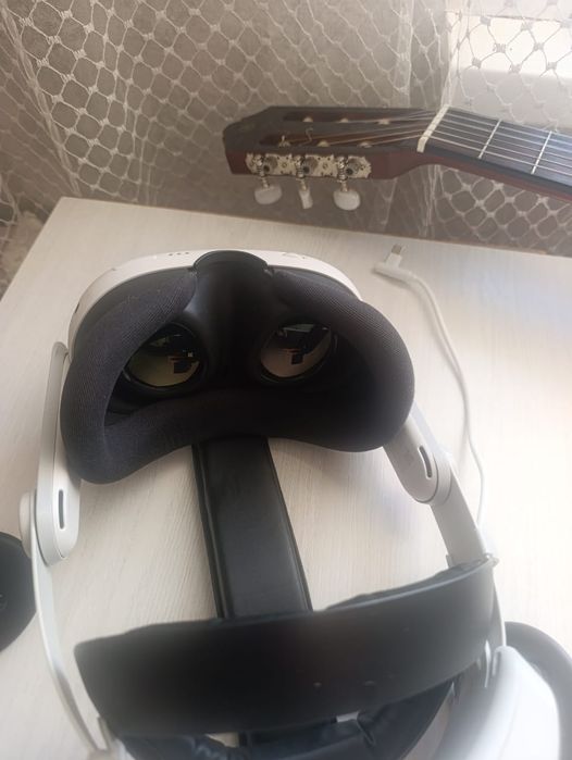 Meta Quest 3 ( 512 gb) ( Viar shlem )