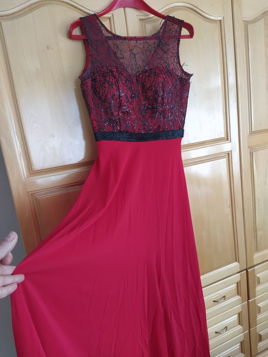 Дълга официална рокля