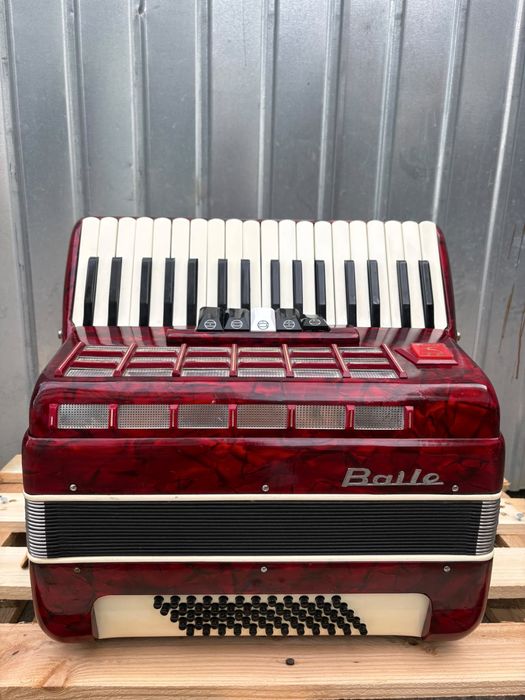 Acordeon Baile/Parrot cu 60 de basi