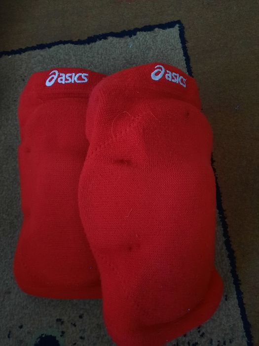 Продам оригинал наколенники Asics  для волейбола