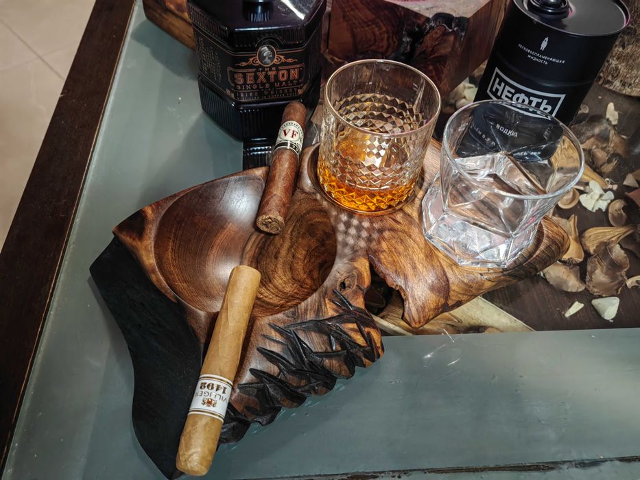 Арт пепелник за пури