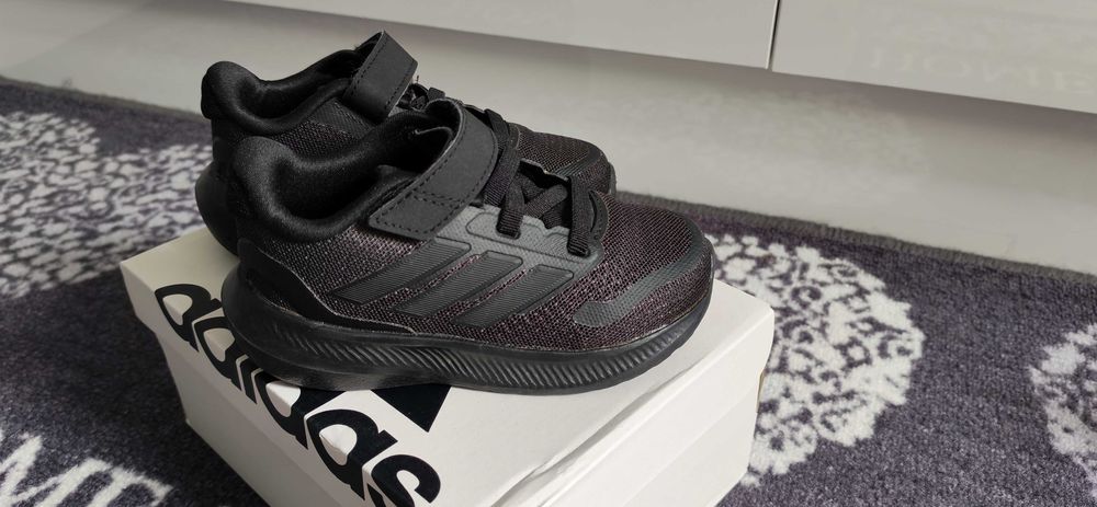 Детски маратонки Adidas Runfalcon 5, номер 23.5