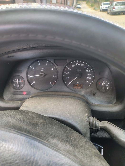 Vând Opel Astra G 
   Prețul este de 550 de euro fix