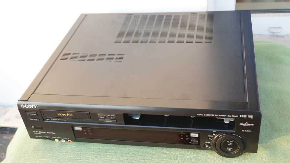 Video recorder COMBO VHS Video Hi8 Sony SLV-T2000 defect