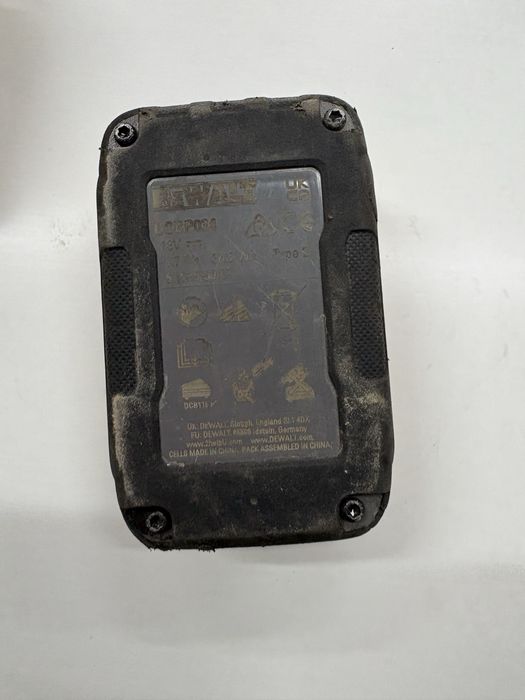 DeWalt 406 nm DCF922n с батерия