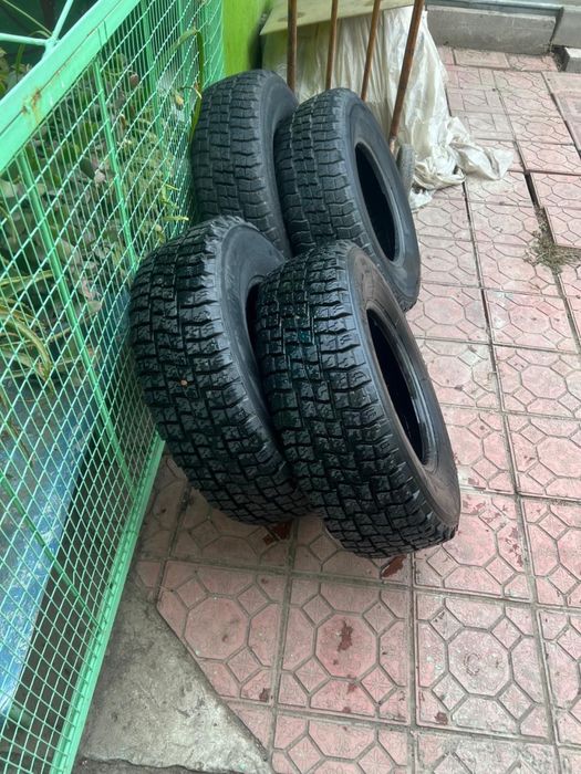 Продам шину и покрышку
