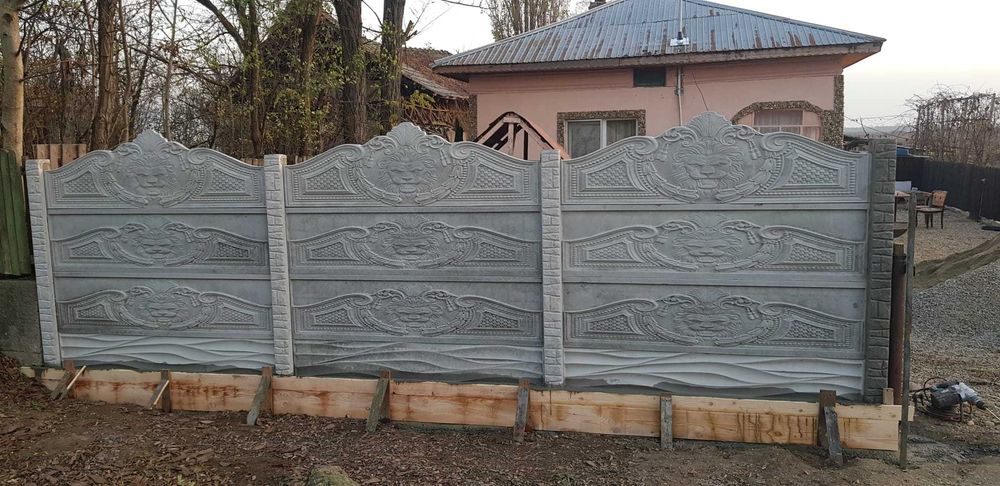 Planuri de gard din beton diverse modele.