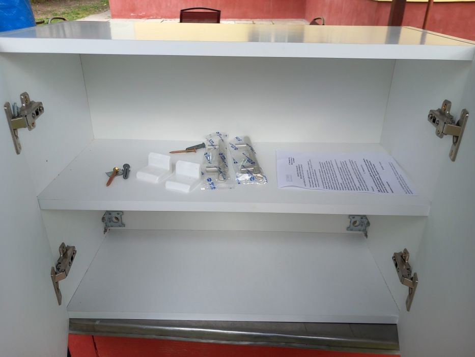 Vând dulăpior baie suspendat,60/45 cm,mdf alb,nou.