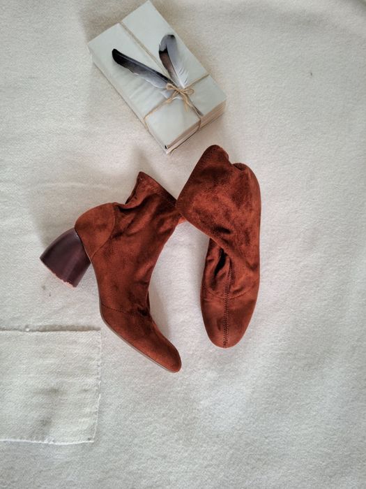 Botine bershka model soseta