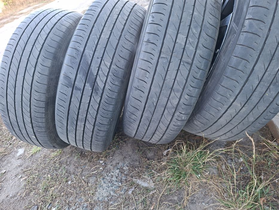 Продам шины. 235/55/20 данлоп.