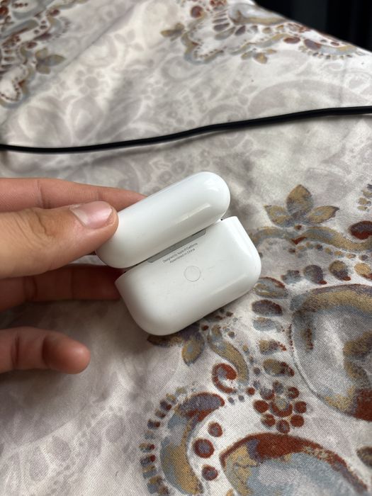 AirPods Pro 2 Lightning – originale – căști + carcasă