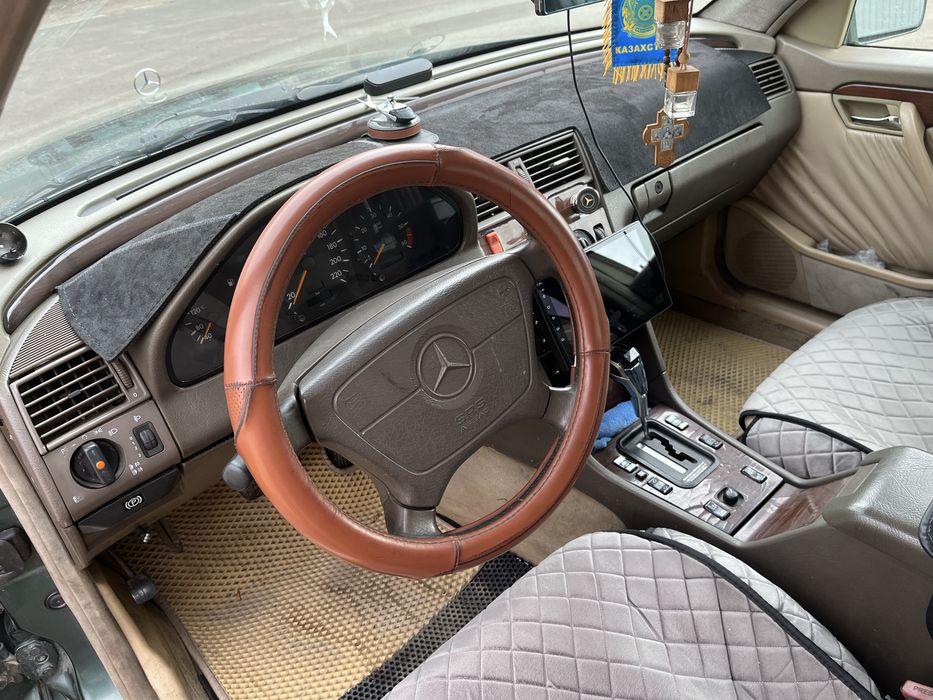 Продам Мерседес бенс