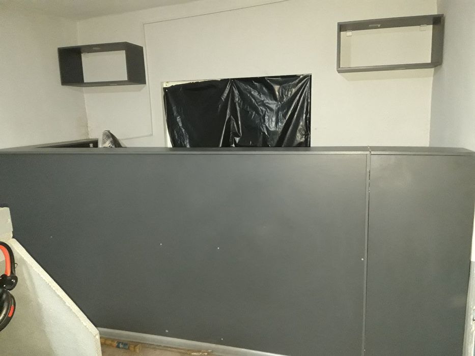 Продается Бар . Bar sotiladi .