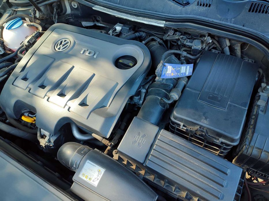 Volksvagen Passat, 140 CP, 2.0 TDI - 182.650 Km reali 100% - 9500e