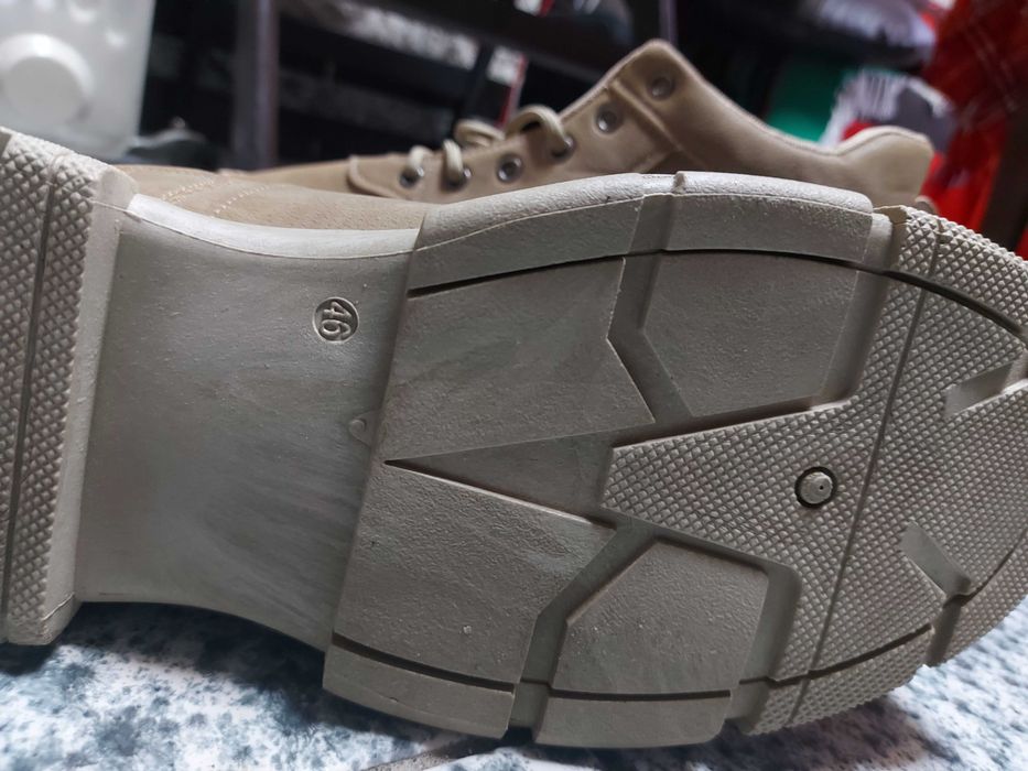 Високи мъжки обувки №46