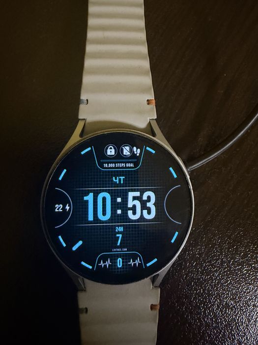 Galaxy Watch 7 LTE eSIM + 3в1 зарядна станция + пълен комплект