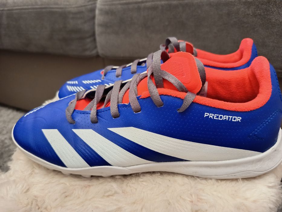 Ghete fotbal Adidas Predator League