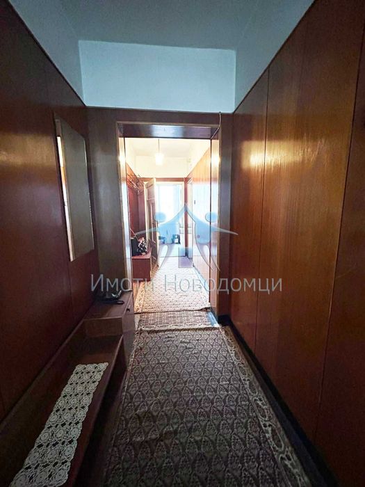 Продава се етаж от тухлена кооперация в гр.Шумен, кв. Добруджански