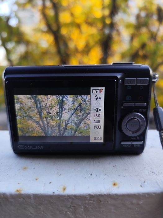 Casio Exilim EX-Z11 - Дигитален фотоапарат
