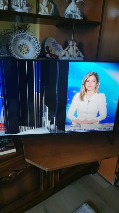 TCL Qled 80cm, Smart piese