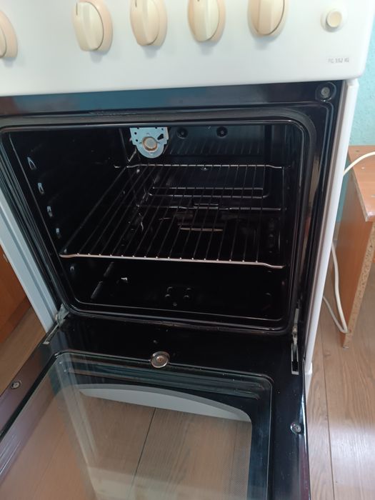 Газовая плита BEKO.