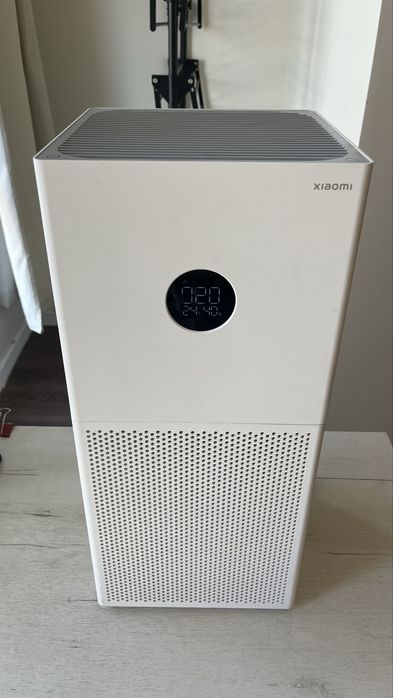 Xiaomi Smart Air Purifier 4 — работает, гудит мотор