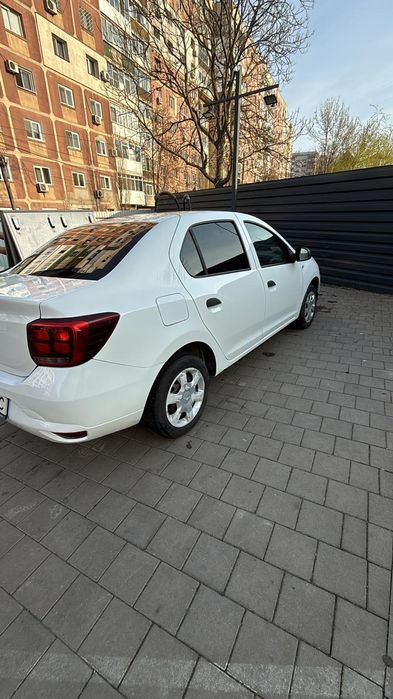 Vând Dacia Logan 2019