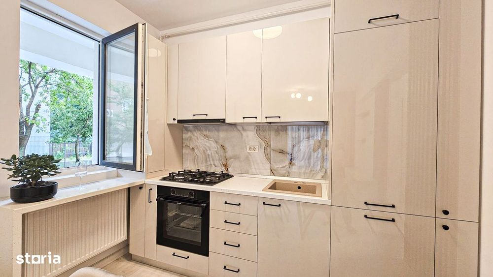 Apartament de vanzare 2 camere,mutare imediata parcare Militari,Dudu