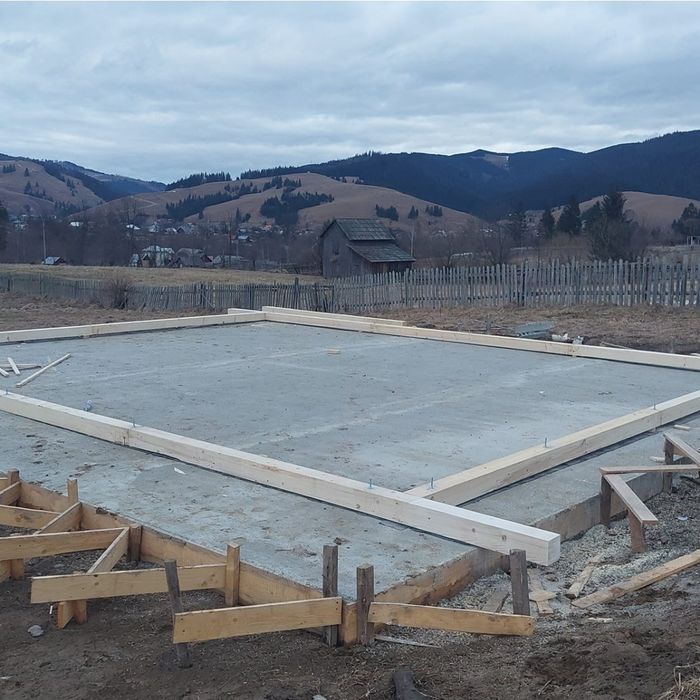 Construim Cabane A-Frame prețuri între 45 € și 80 € pe metru pătrat desfasurat
