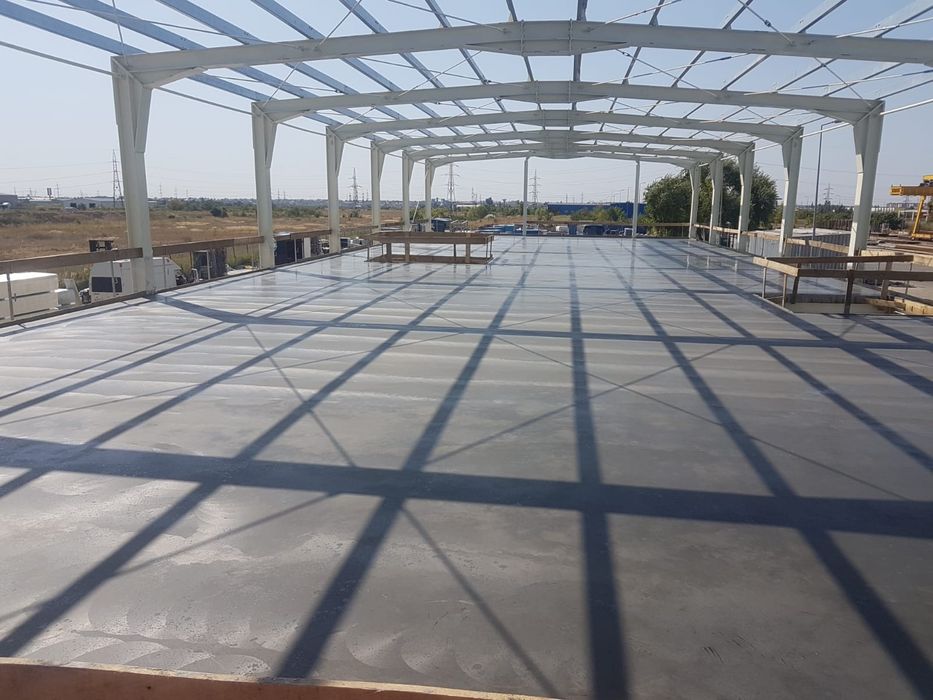 Turnare Platforme Beton Industriale cu Cuart, Elicopterizare, Finisat.