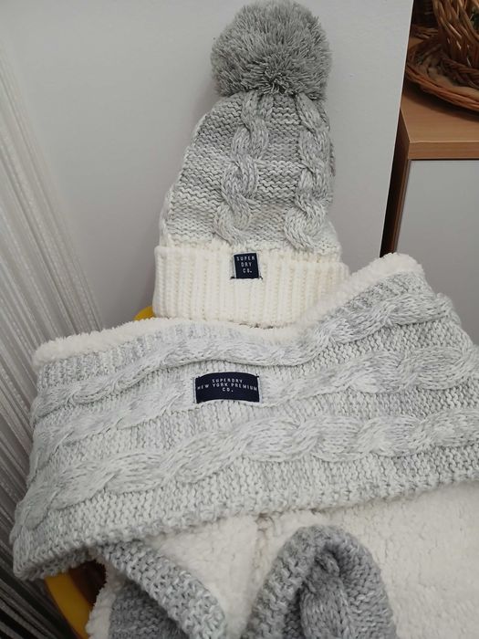 Superdry дамски шапка+шал