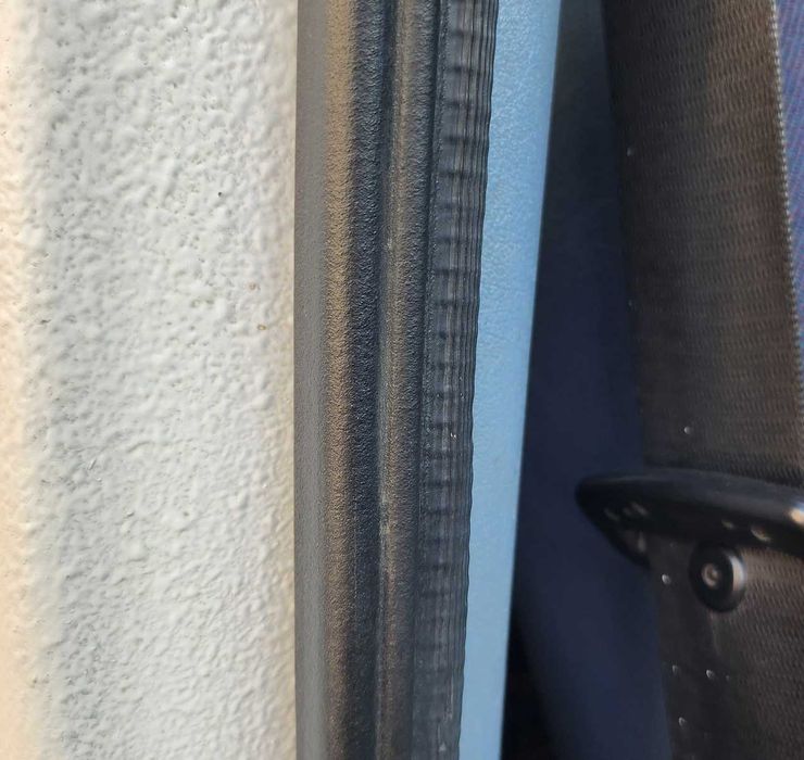 Уплотнительная резинка Mercedes Sprinter (резинка дверей)