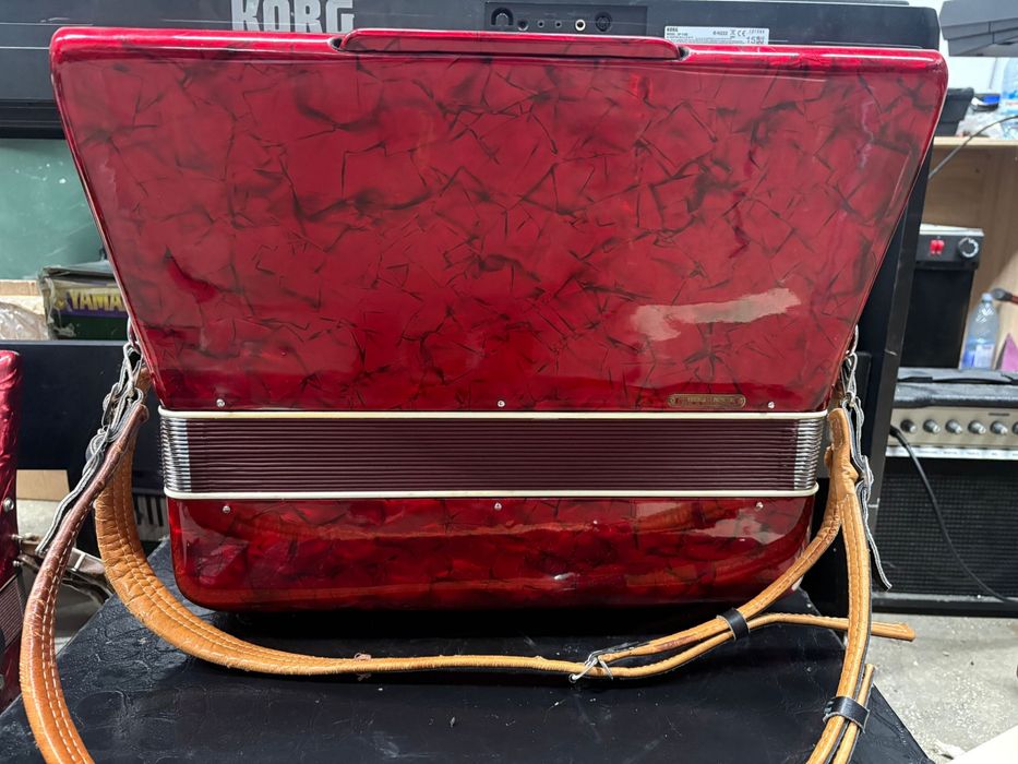 Acordeon Parrot/Scandalli cu 120 de basi